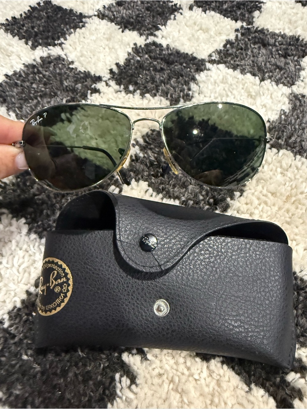 Ray-Ban Aviator Sunglasses Gold Frame with Green Lenses and Black Case